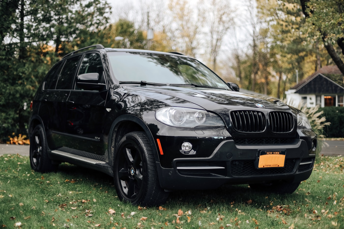 SUV — illustrative image of a sample vehicle